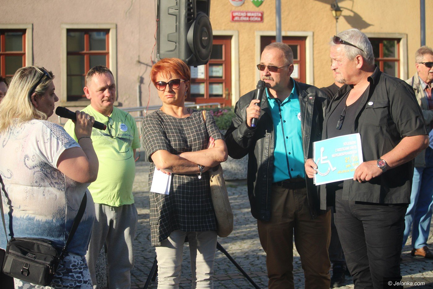 wspieraja-protest-rodzicow-foto-75245