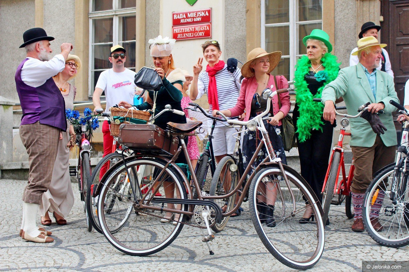 rowerowa-parada-retro-foto-75360