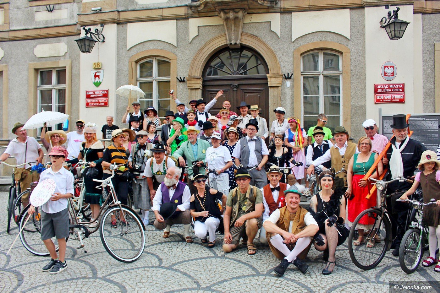 rowerowa-parada-retro-foto-75360