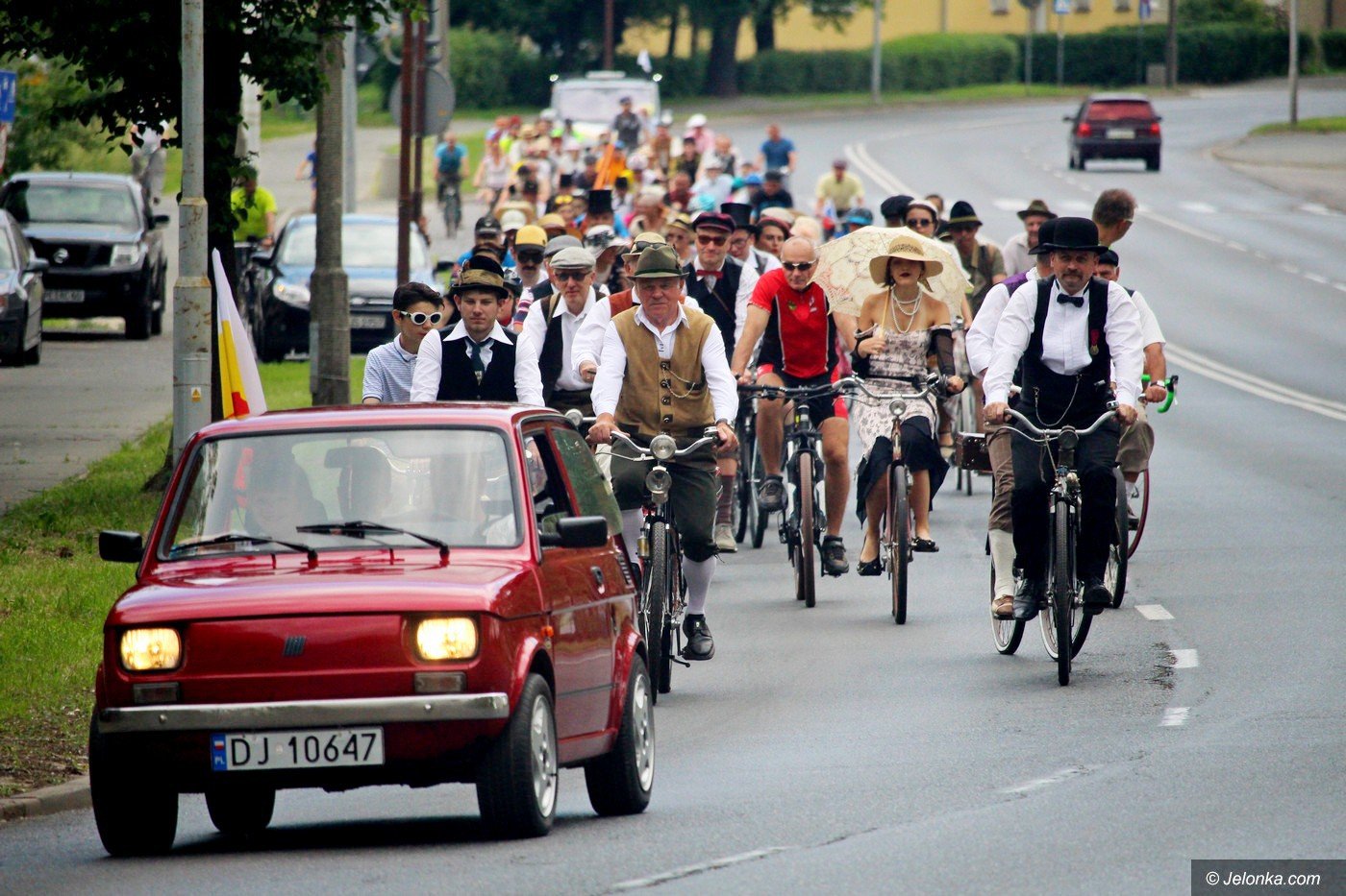 rowerowa-parada-retro-foto-75360
