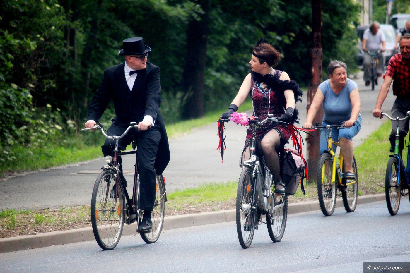 rowerowa-parada-retro-foto-75360