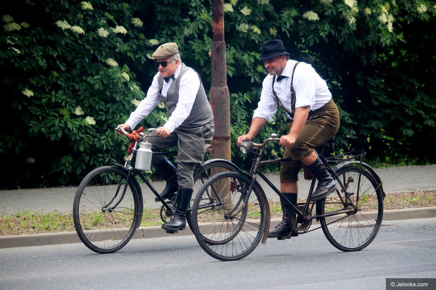 rowerowa-parada-retro-foto-75360