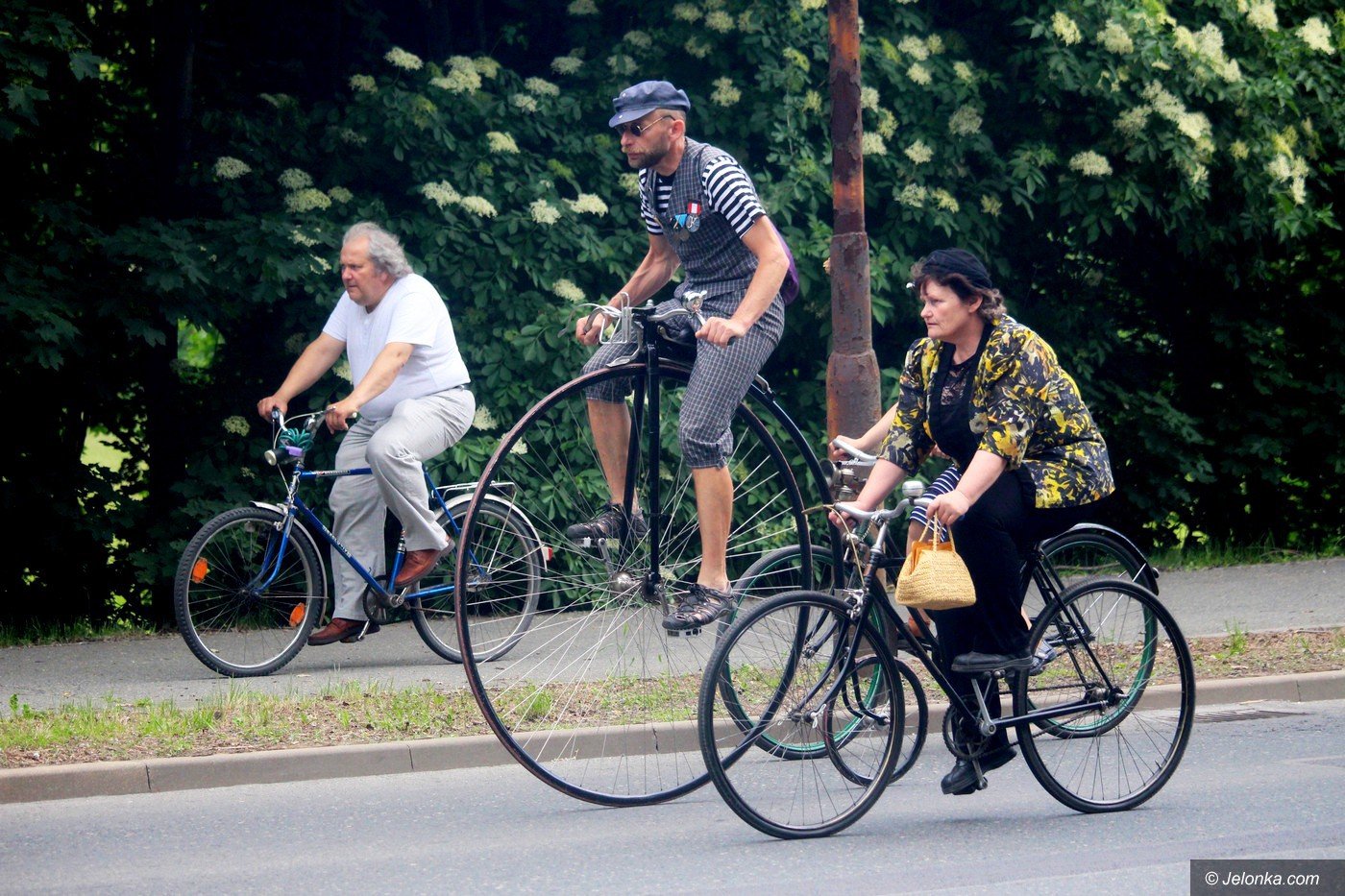 rowerowa-parada-retro-foto-75360