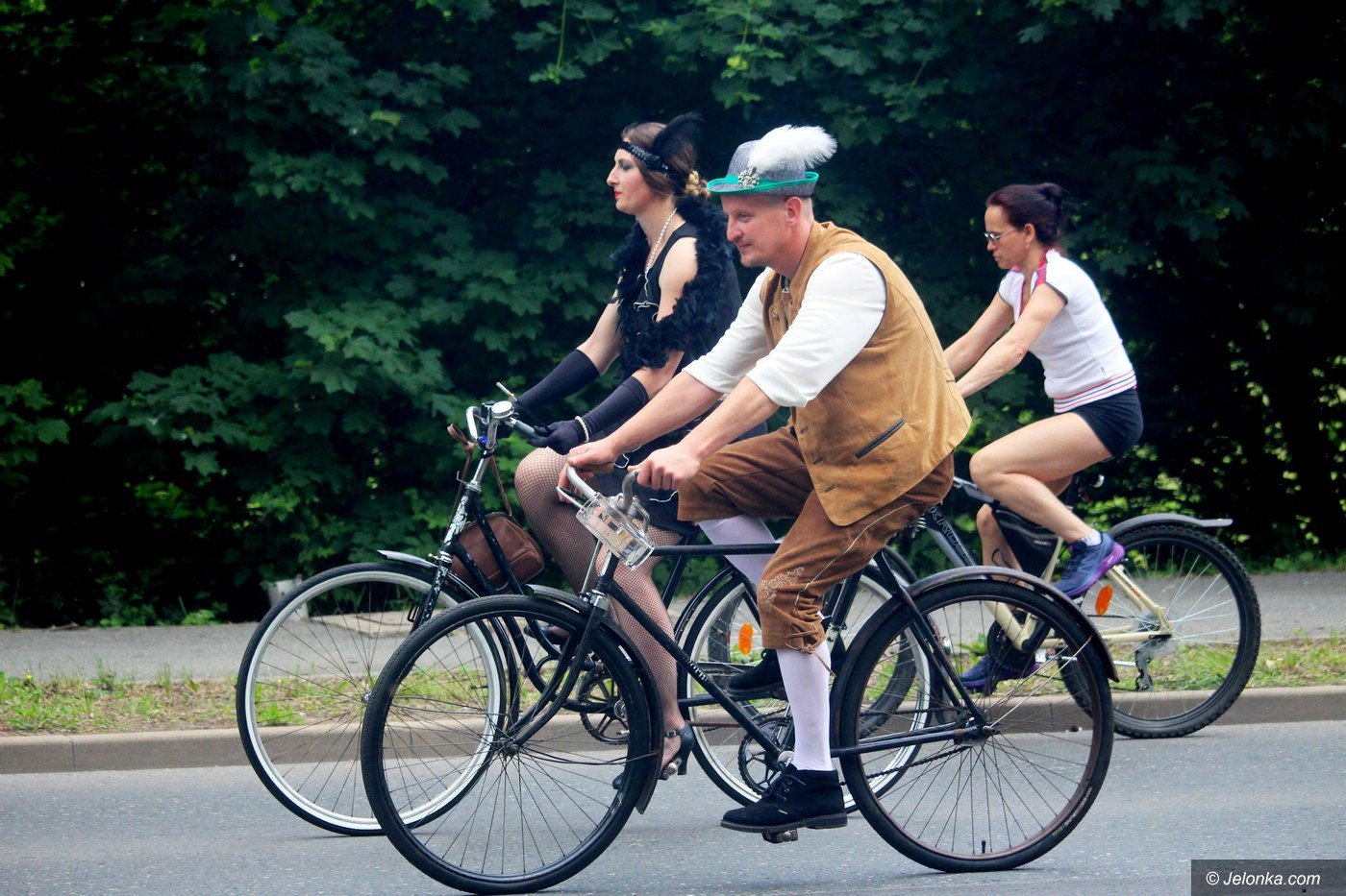 rowerowa-parada-retro-foto-75360