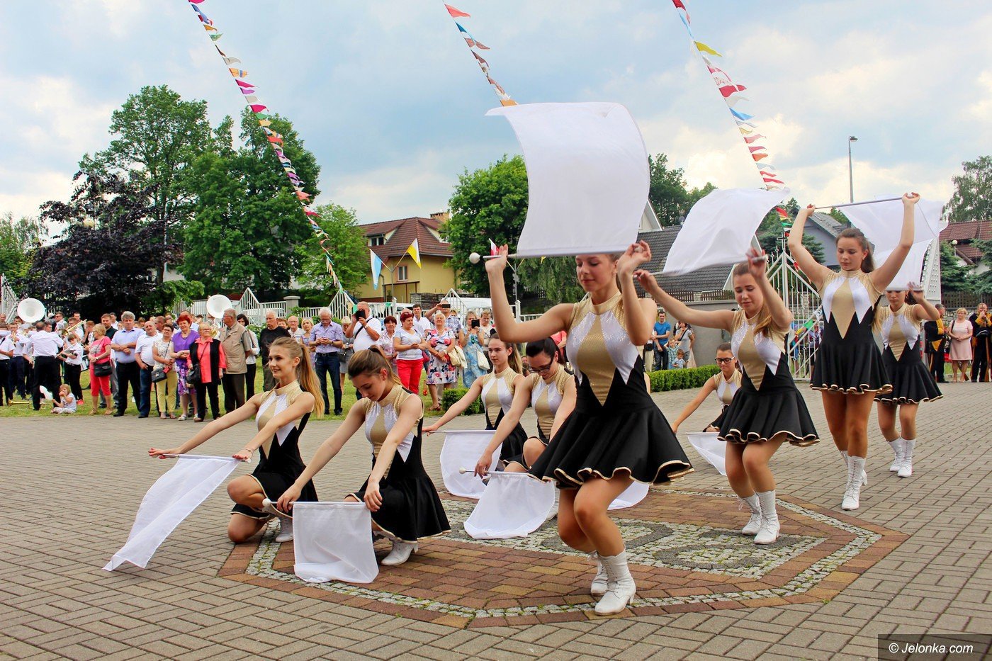wielki-festyn-na-dzien-matki-w-cieplicach-foto-75362