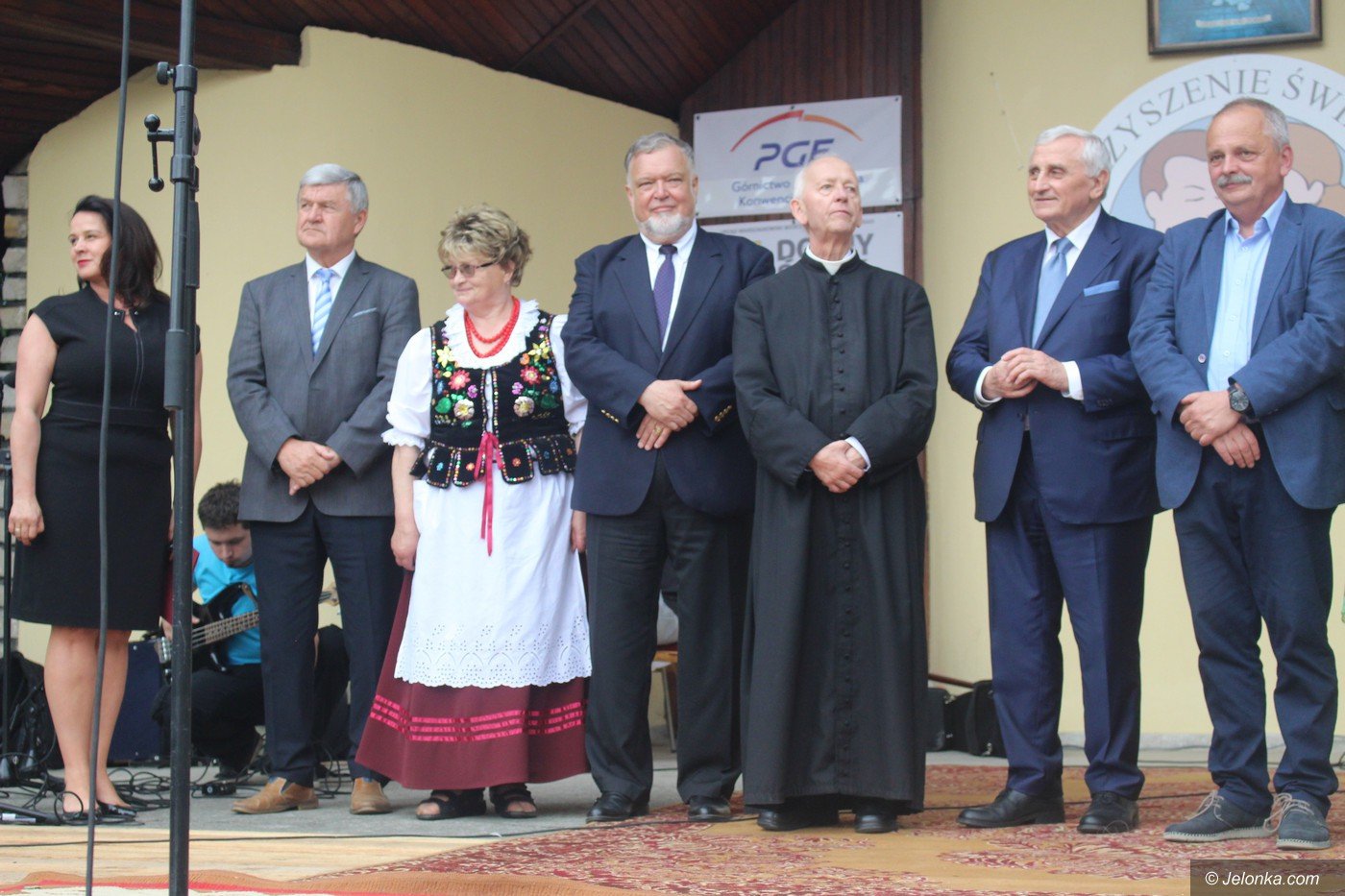 wielki-festyn-na-dzien-matki-w-cieplicach-foto-75362