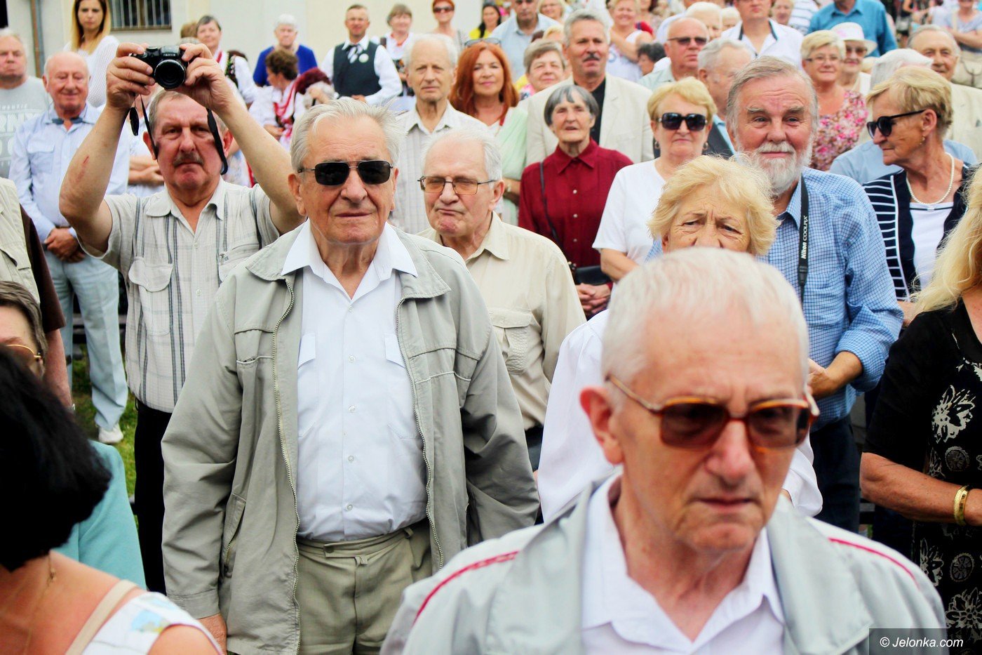 wielki-festyn-na-dzien-matki-w-cieplicach-foto-75362