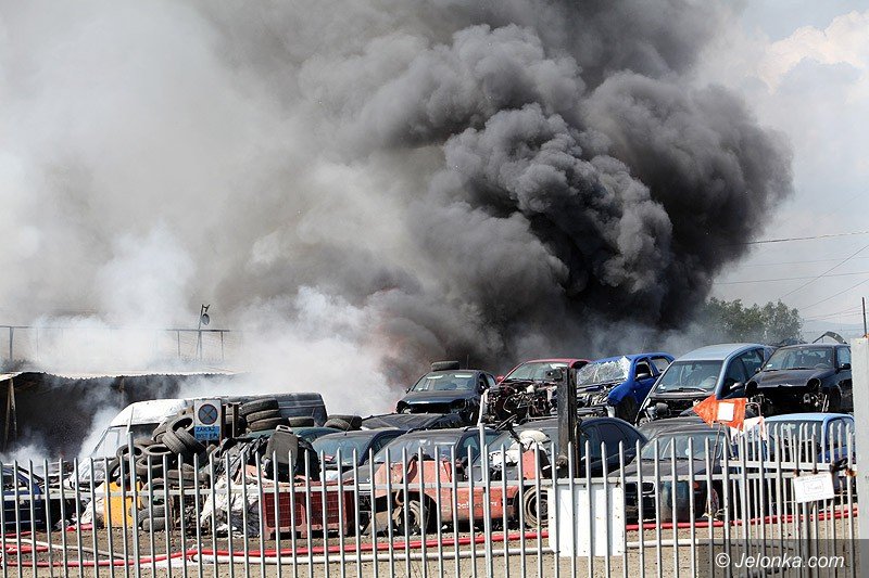wielki-pozar-autoszrotu-foto-video-75364