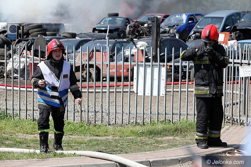 wielki-pozar-autoszrotu-foto-video-75364