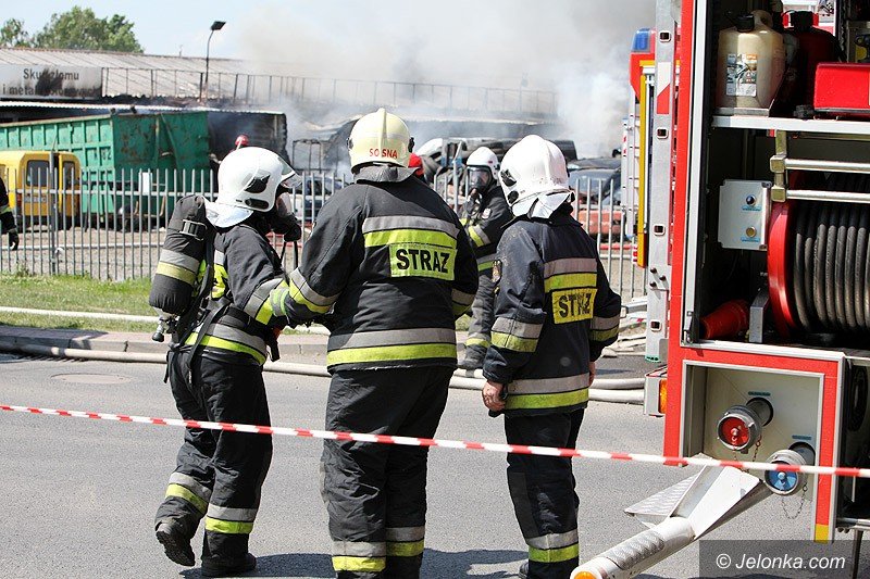 wielki-pozar-autoszrotu-foto-video-75364