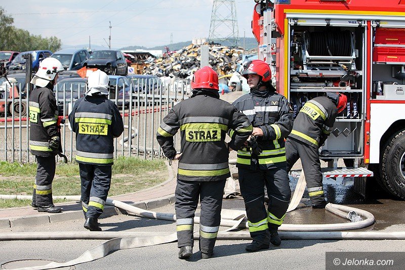wielki-pozar-autoszrotu-foto-video-75364