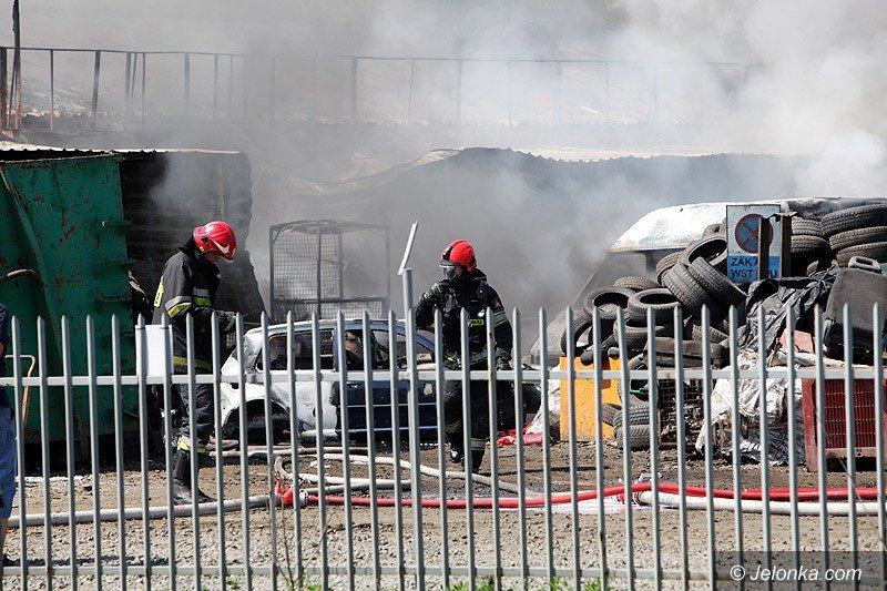 wielki-pozar-autoszrotu-foto-video-75364
