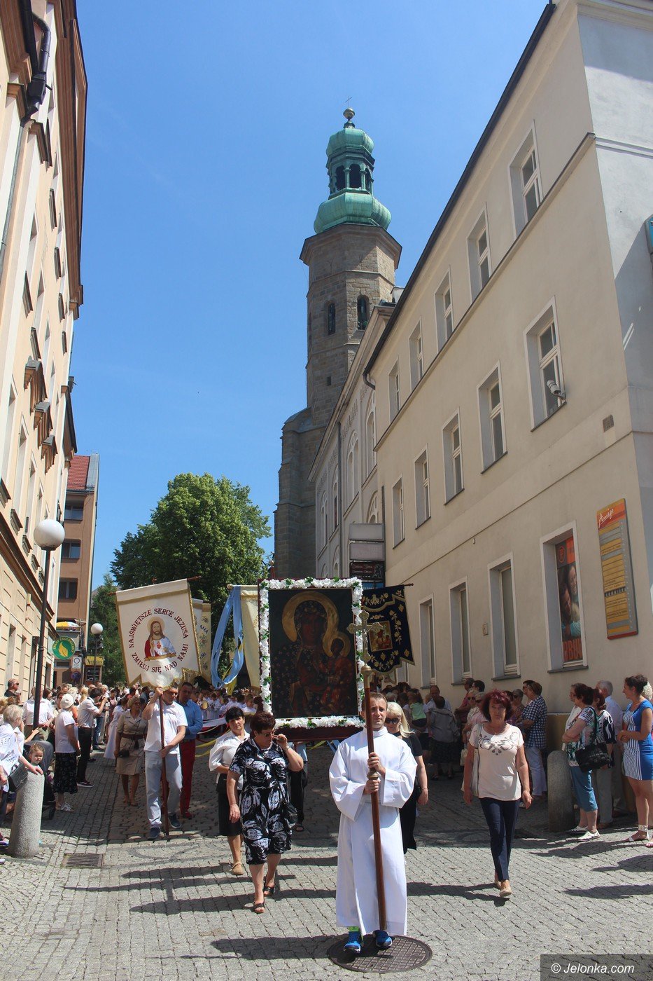 wierni-uczcili-boze-ciao-75430