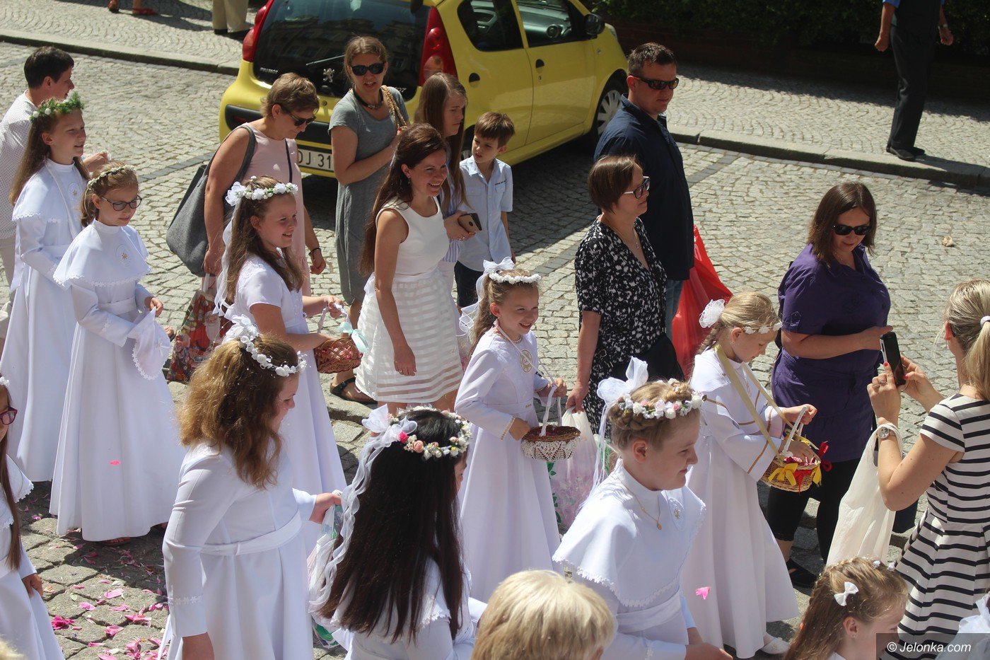 wierni-uczcili-boze-ciao-75430
