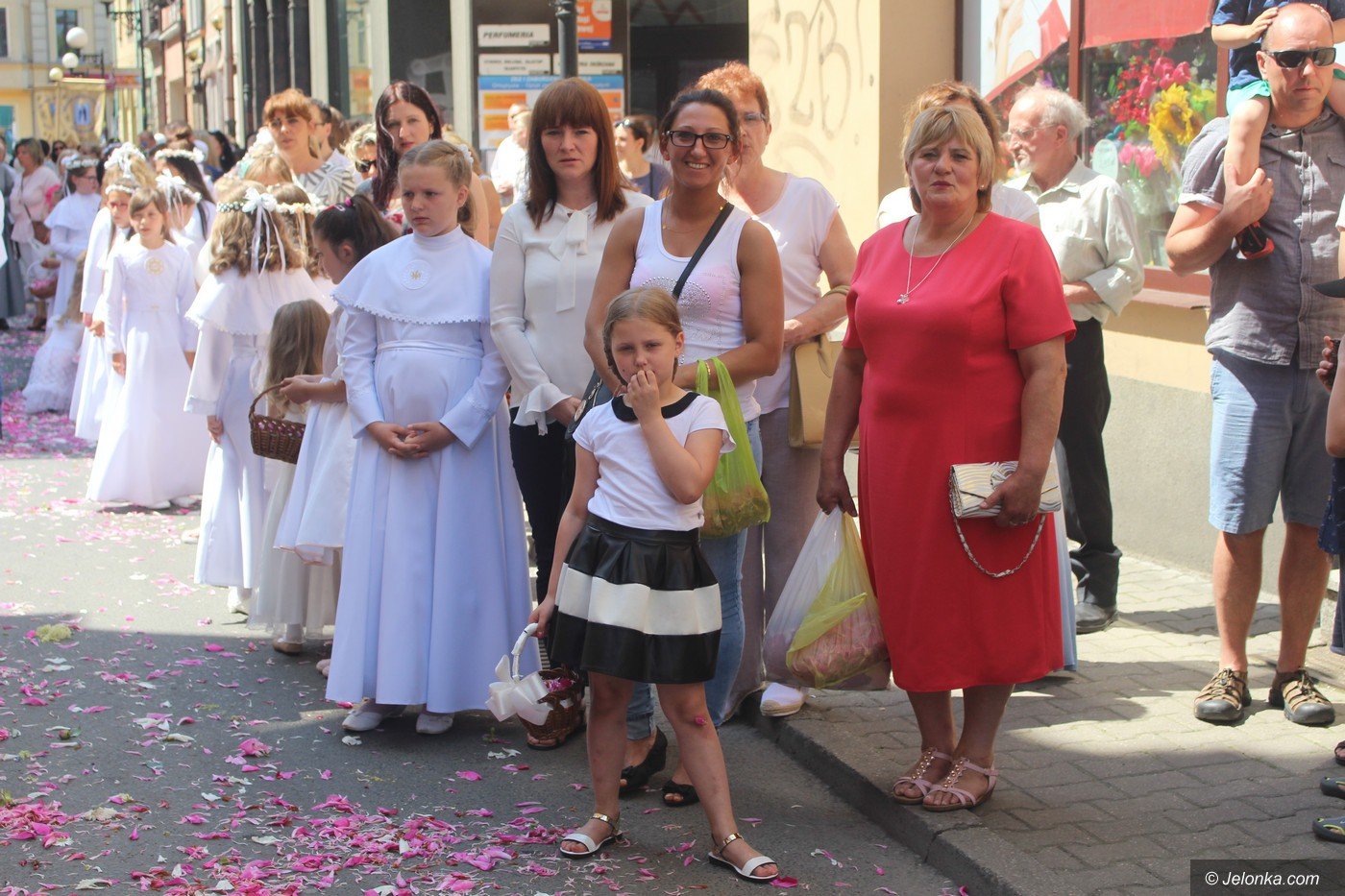 wierni-uczcili-boze-ciao-75430