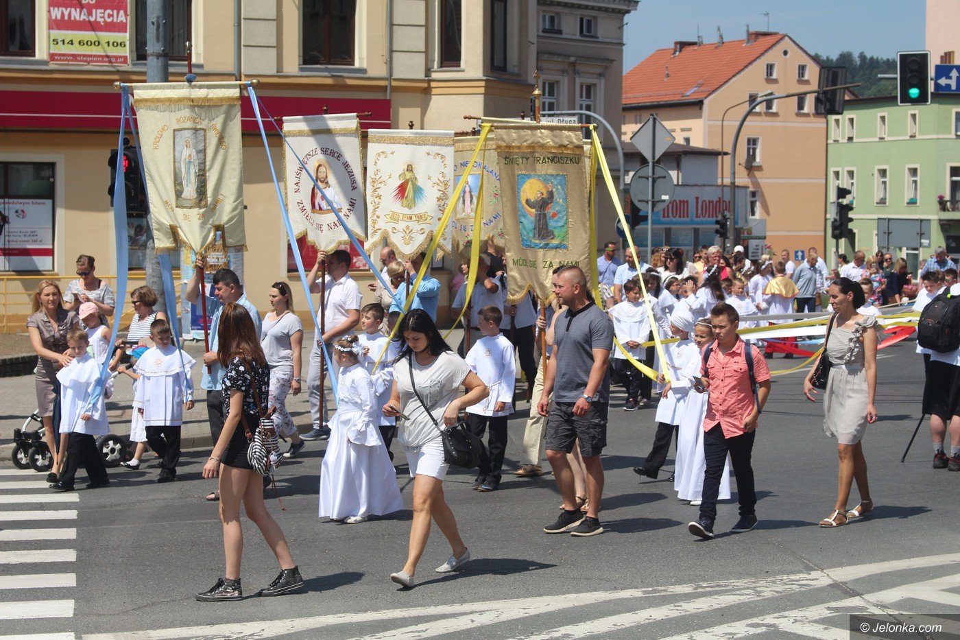 wierni-uczcili-boze-ciao-75430