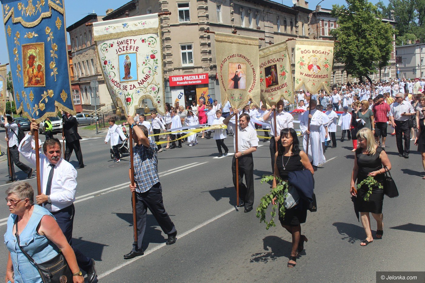 wierni-uczcili-boze-ciao-75430