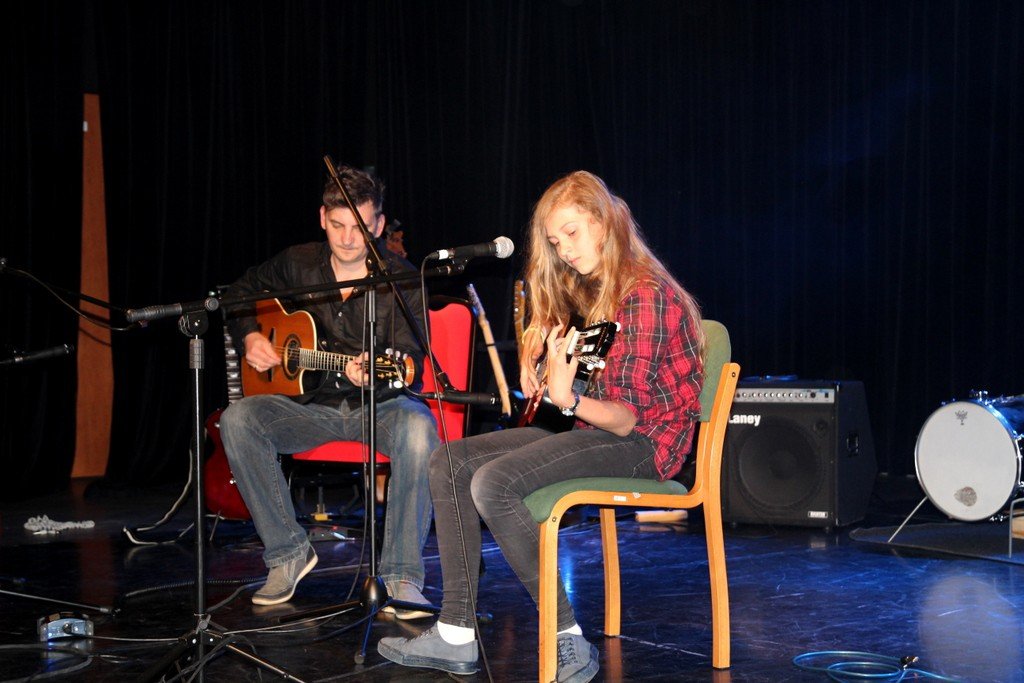 gitarowa-i-spiewajaca-wizytowka-muflona-75445