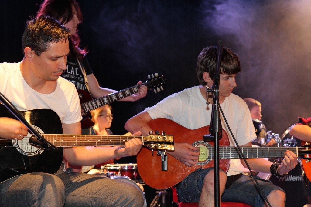 gitarowa-i-spiewajaca-wizytowka-muflona-75445