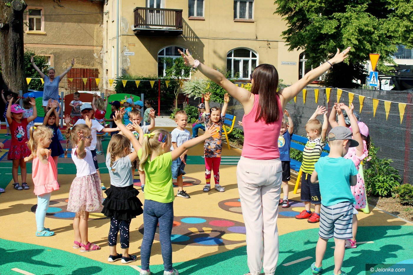 zaczarowany-dzien-dziecka-75530
