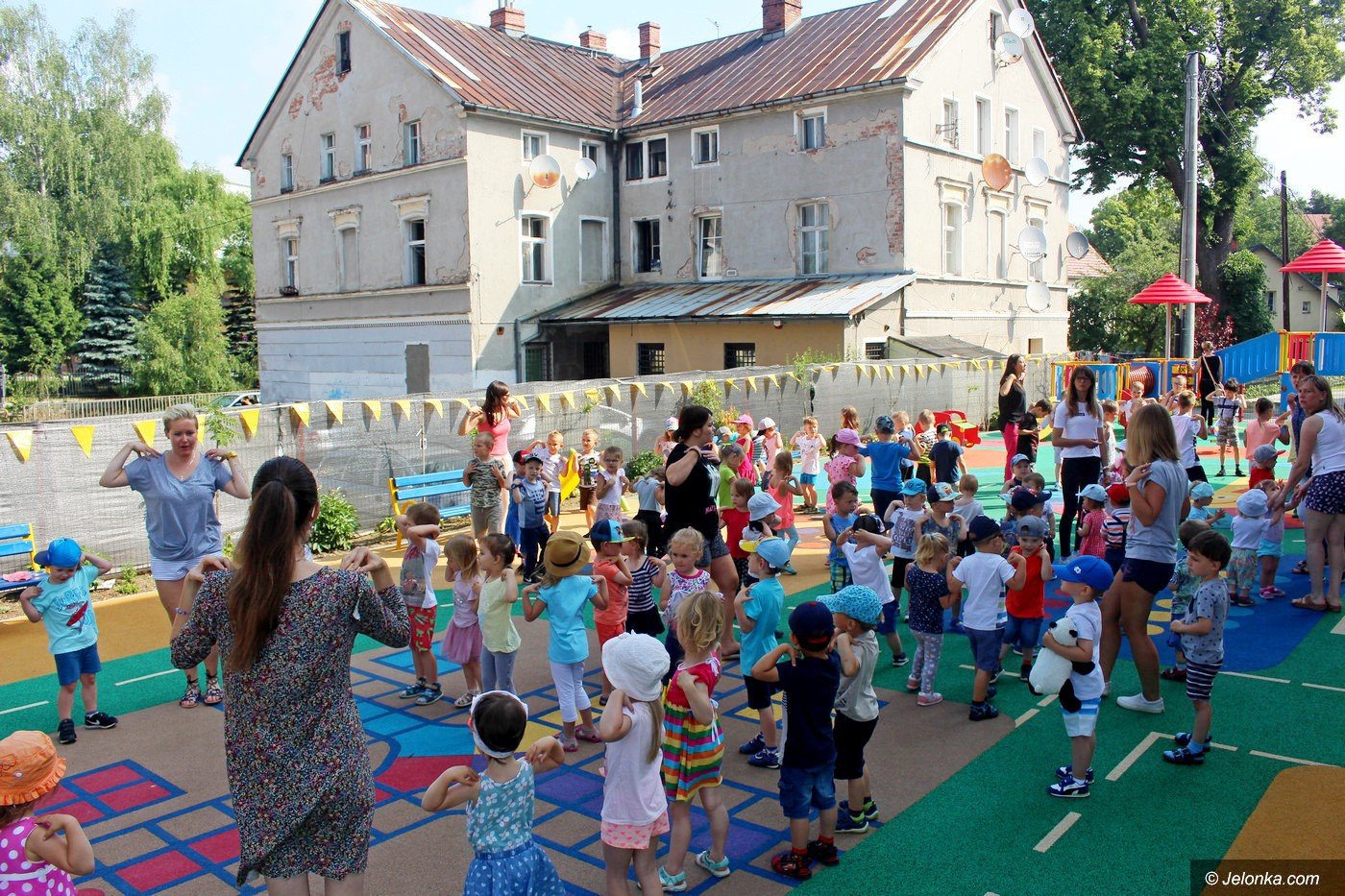 zaczarowany-dzien-dziecka-75530