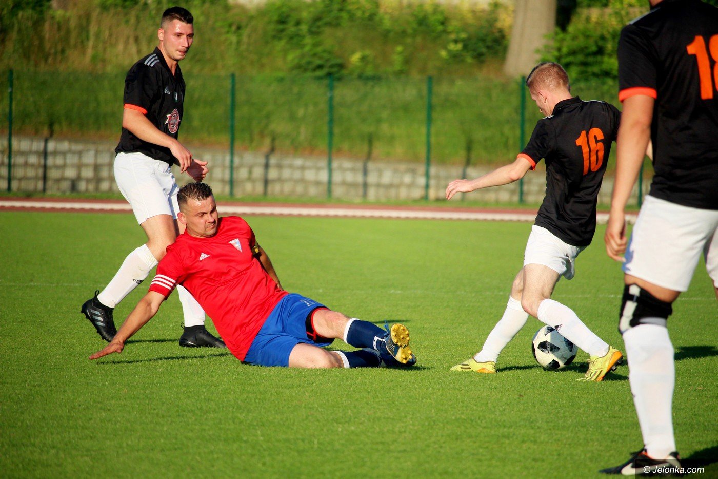 pub-gol-znowu-zwycieski-75535