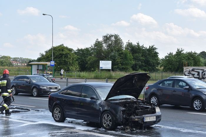 pozar-audi-na-jana-pawa-ii-w-jeleniej-gorze-75577