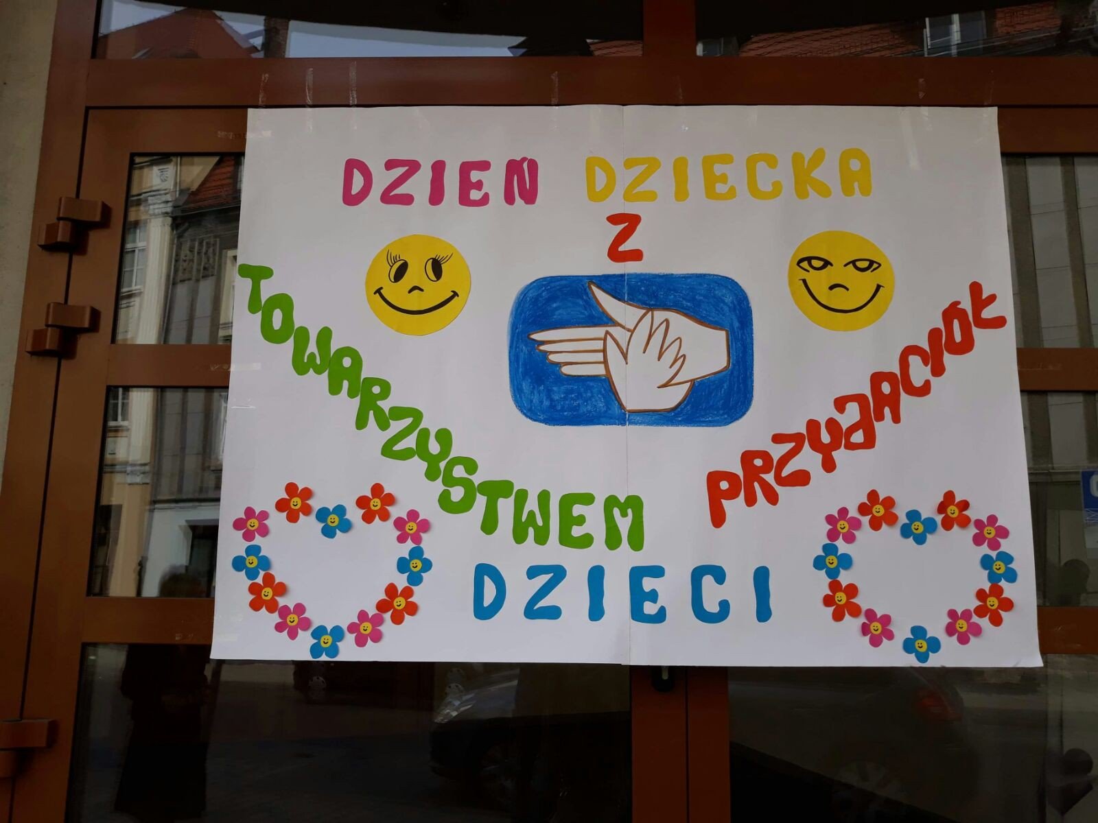 akcja-mamo-tato-zabierz-mnie-do-kina-75620