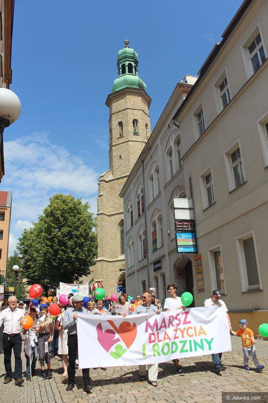 rodzinny-marsz-na-festyn-75627