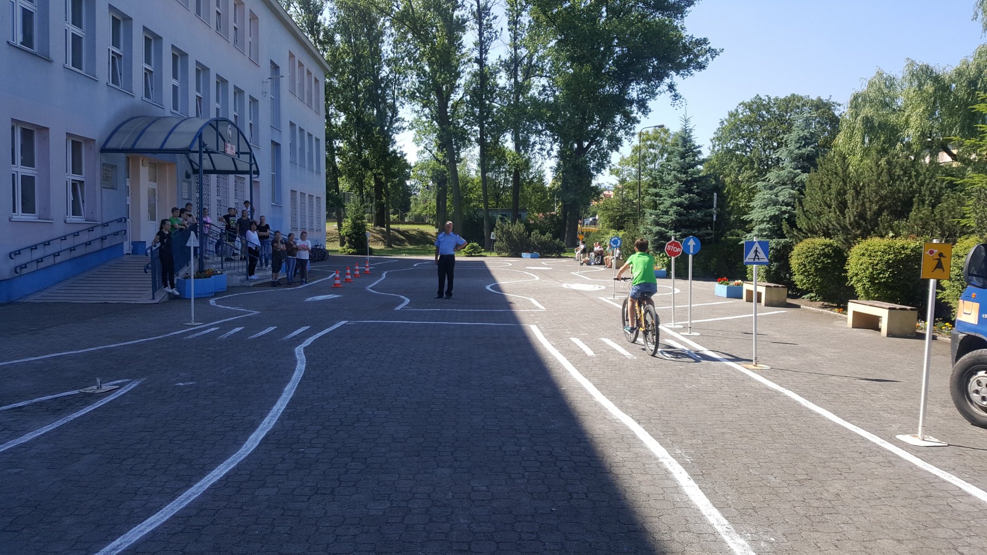 bezpiecznie-w-13-75632