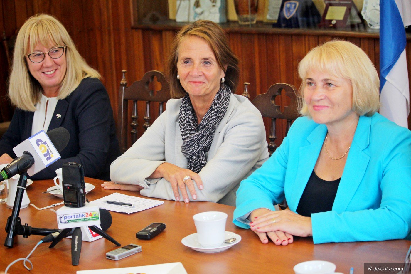 kurtuazyjna-wizyta-ambasador-finlandii-75662
