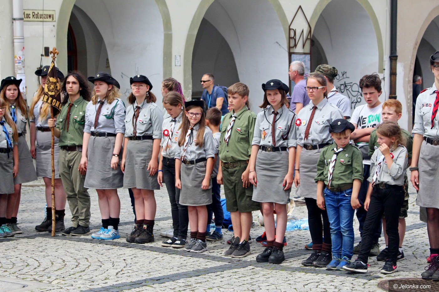 nowy-sztandar-harcerzy-75722