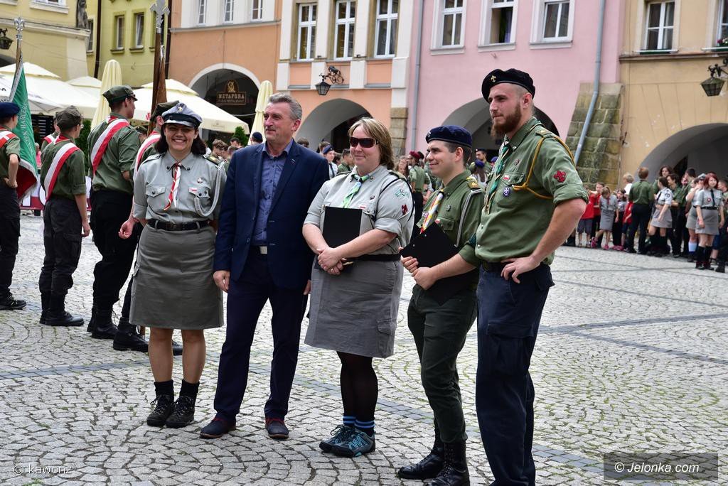 nowy-sztandar-harcerzy-75722
