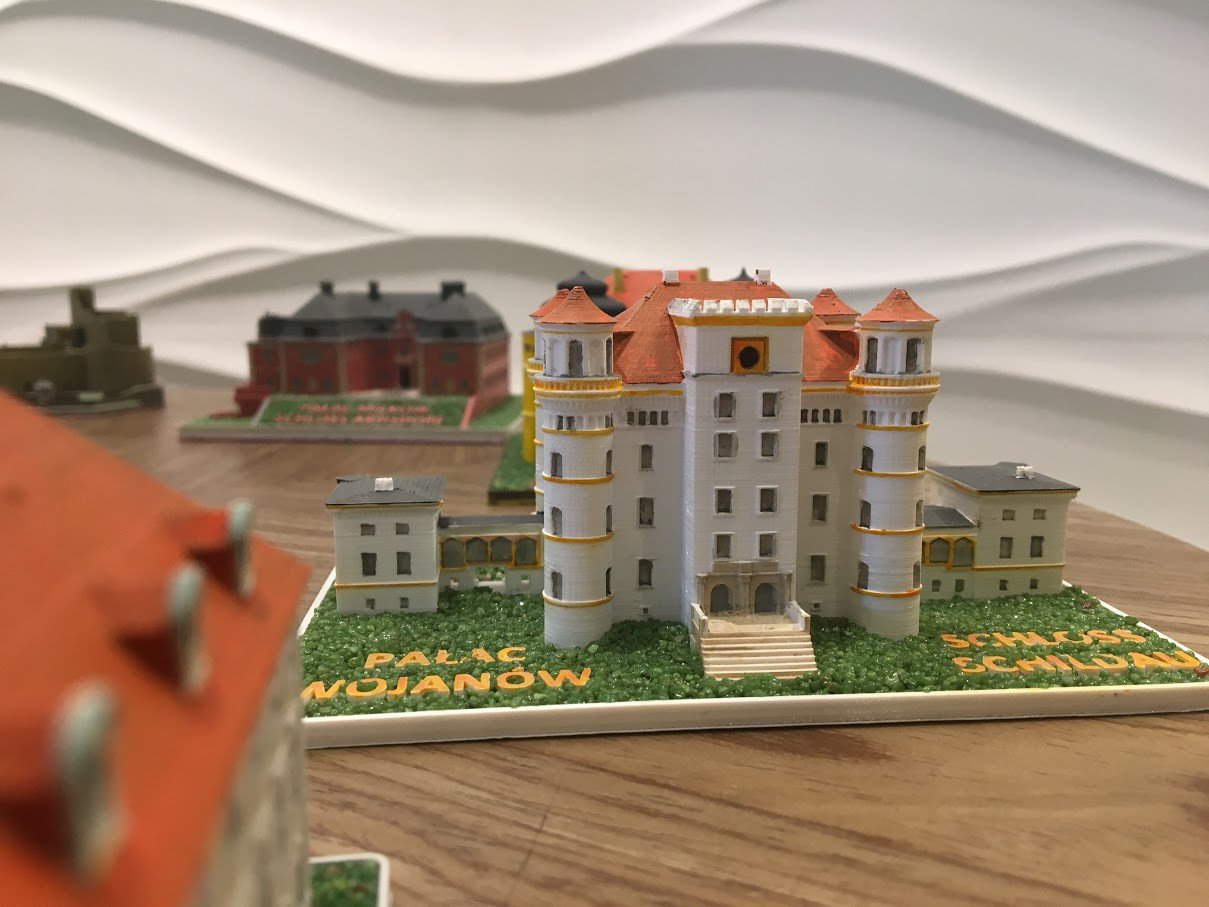 region-w-miniaturze-75927