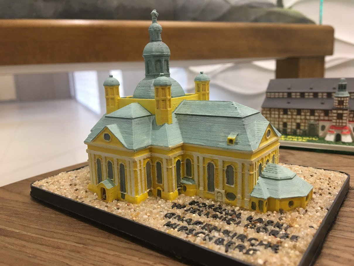 region-w-miniaturze-75927