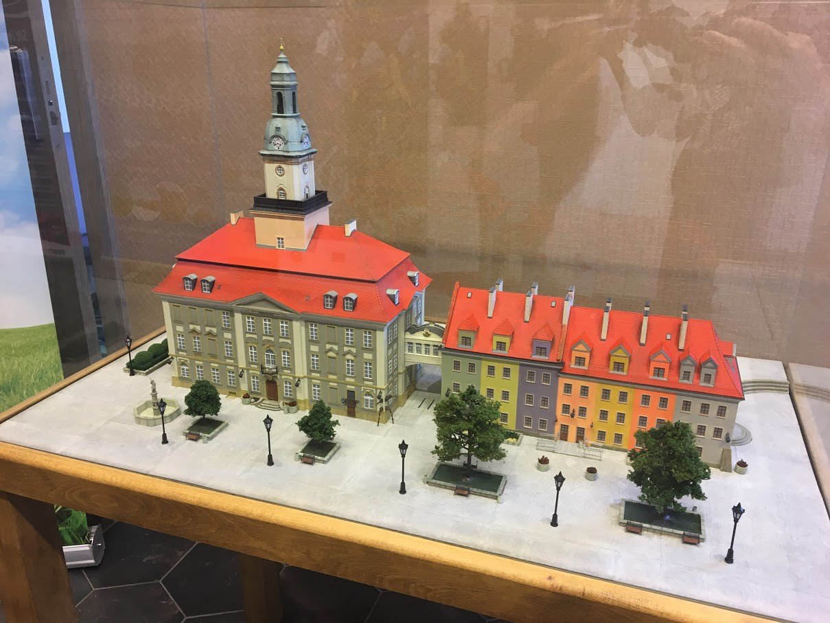 region-w-miniaturze-75927