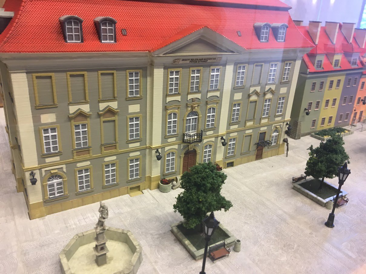 region-w-miniaturze-75927
