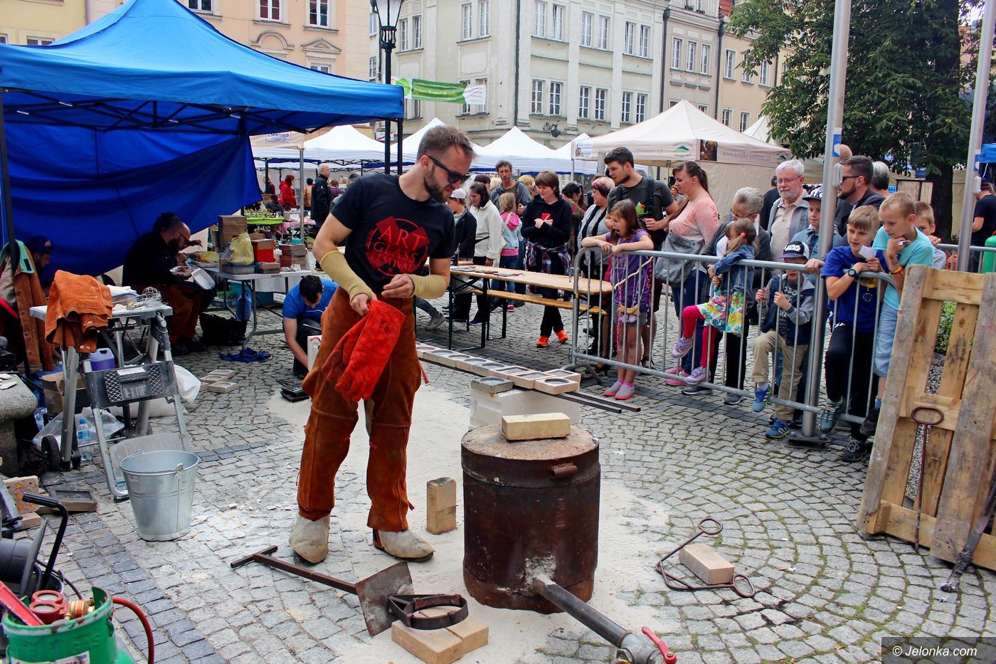 rzemieslnicza-uczta-na-placu-ratuszowym-75937