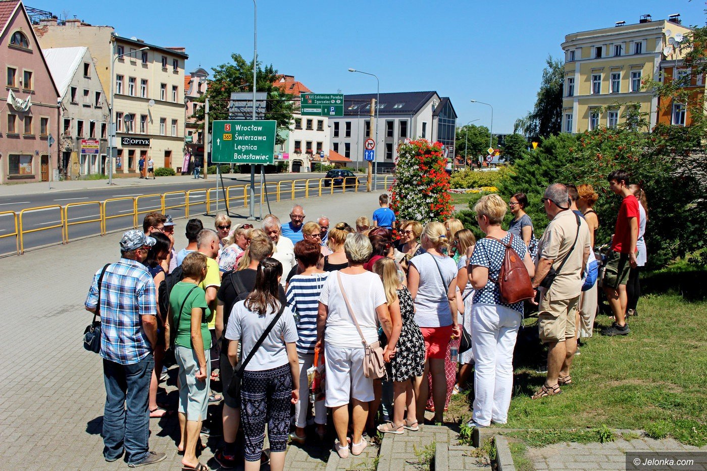 jest-zainteresowanie-zwiedzaniem-miasta-76001