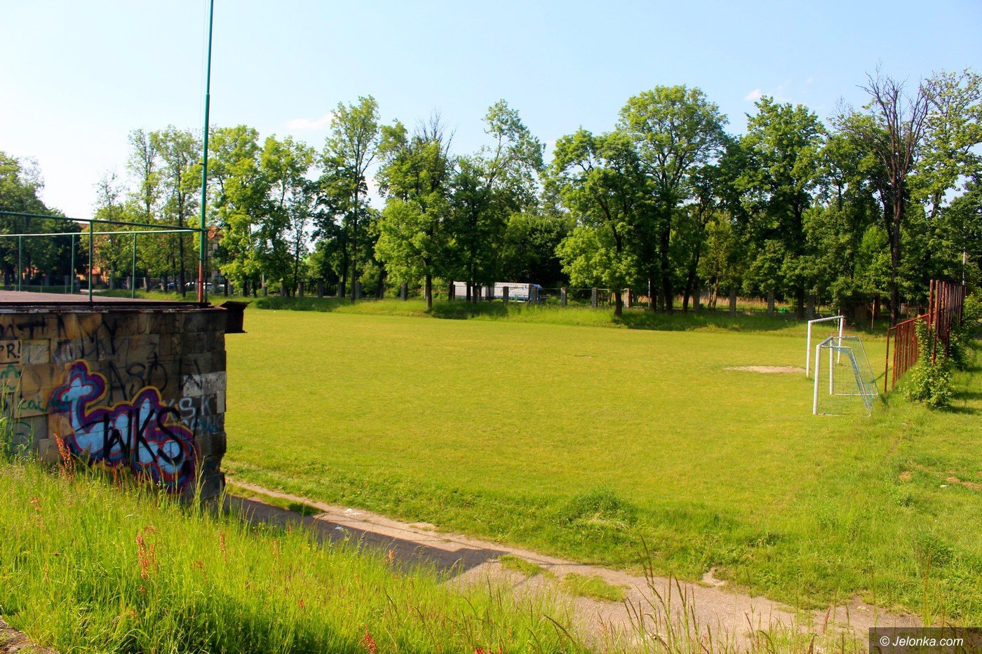 wkrotce-rozbiorka-trybuny-76067