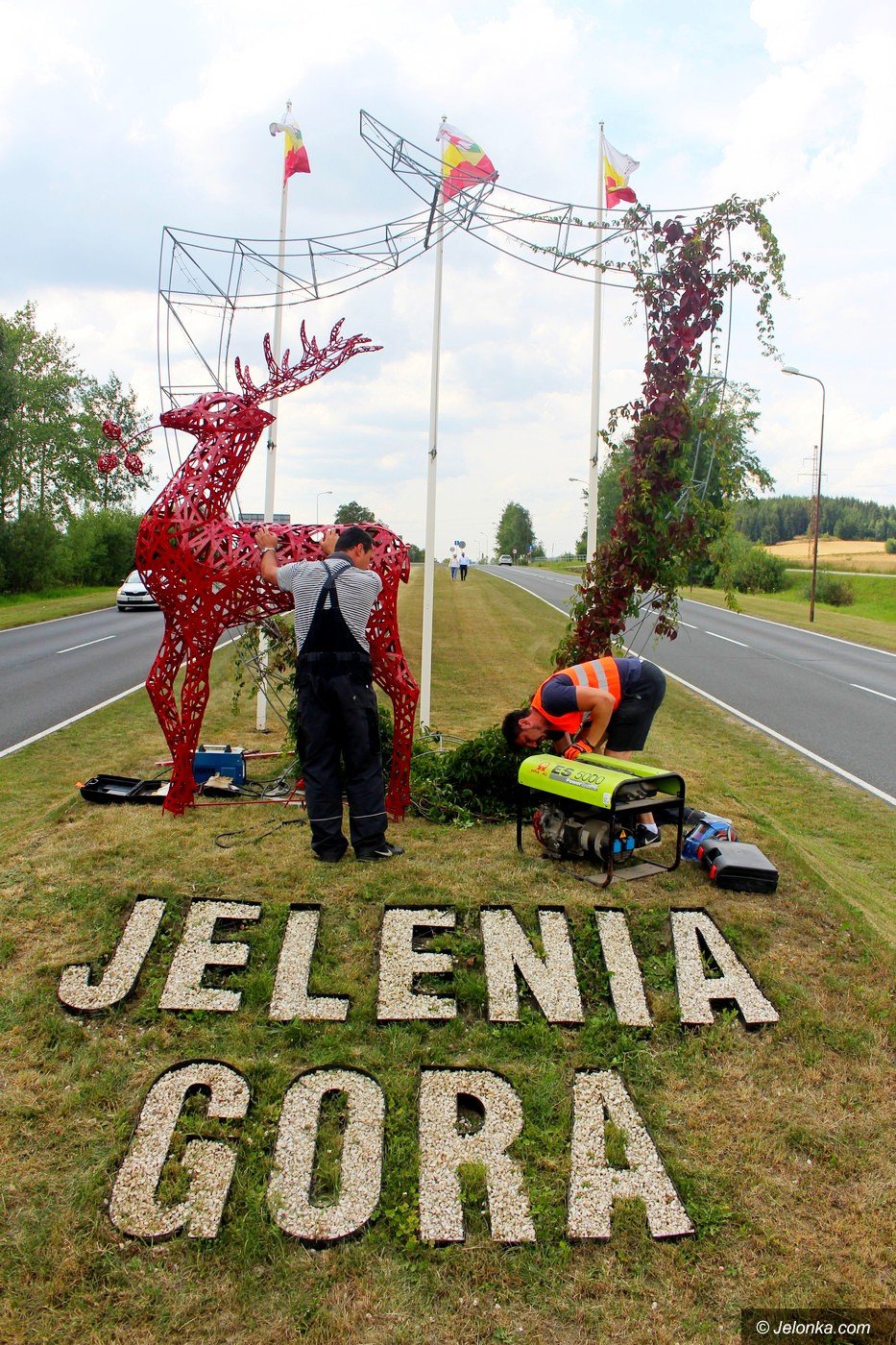 jelonek-w-herbie-76100