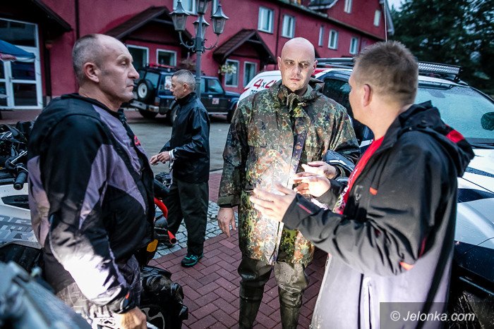 prolog-w-strugach-deszczu-76148