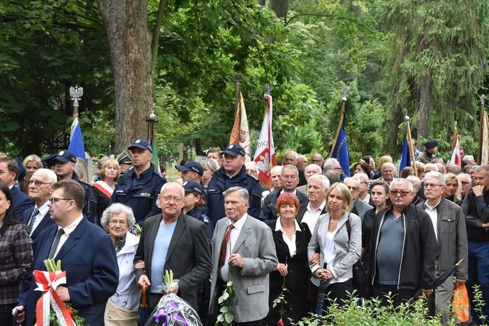 pozegnanie-pukownika-76214