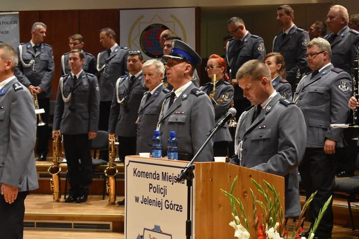 swietowali-policjanci-76442