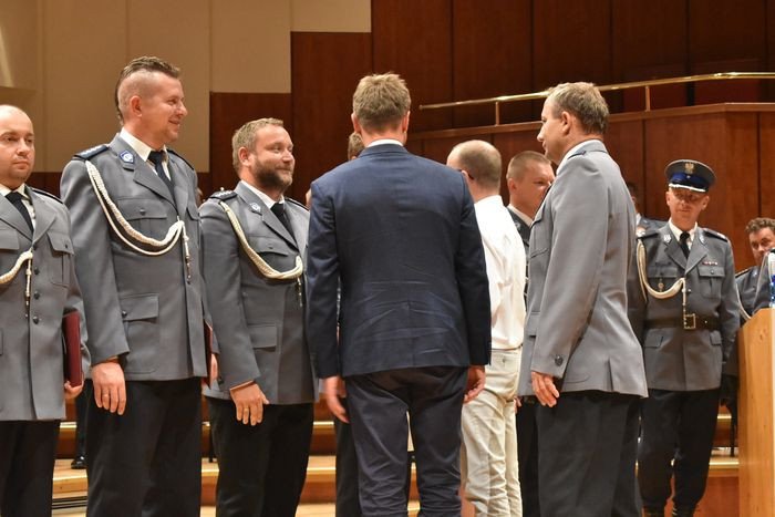 swietowali-policjanci-76442