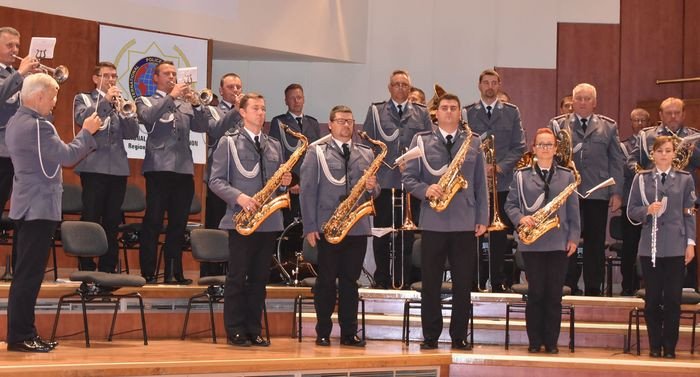 swietowali-policjanci-76442