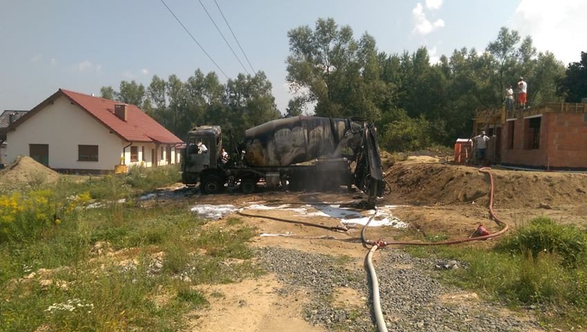 pozar-betoniarki-przy-ul-pck-w-cieplicach-76462