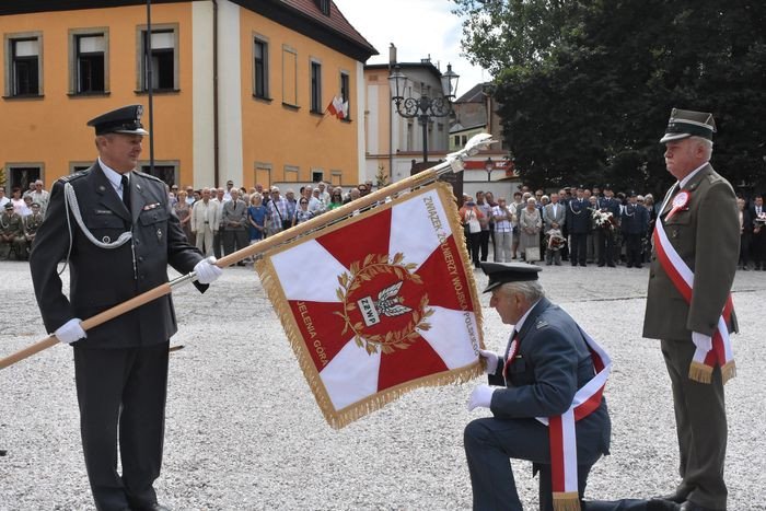 miasto-pamieta-o-zonierzach-76636