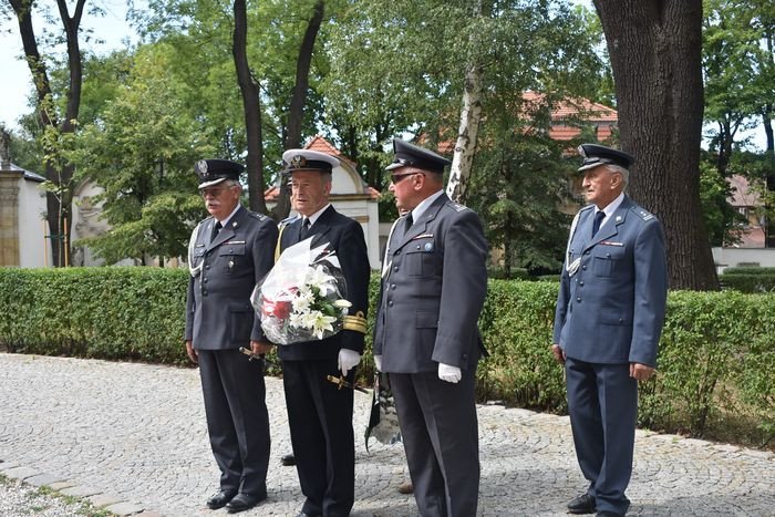 miasto-pamieta-o-zonierzach-76636
