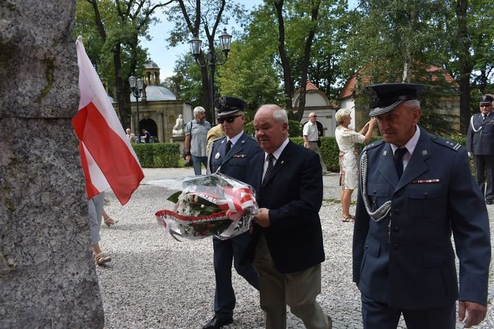 miasto-pamieta-o-zonierzach-76636